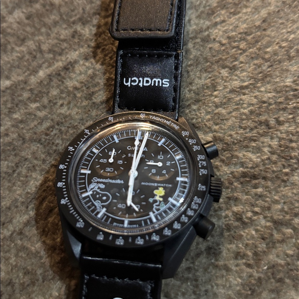 Watch Black - Picture 2 of 4